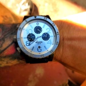 Nixon 48-20 Silver Face Black Band Chrono watch **